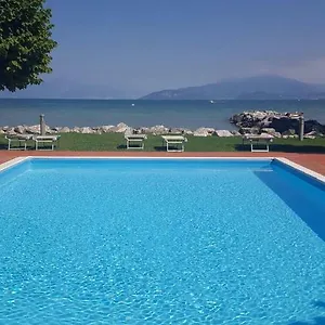 https://laguna-verde.it-lombardy.com